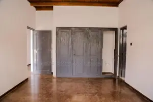 20.4 Perches - Unfurnished House for Sale HL49731 Mount Laviniya