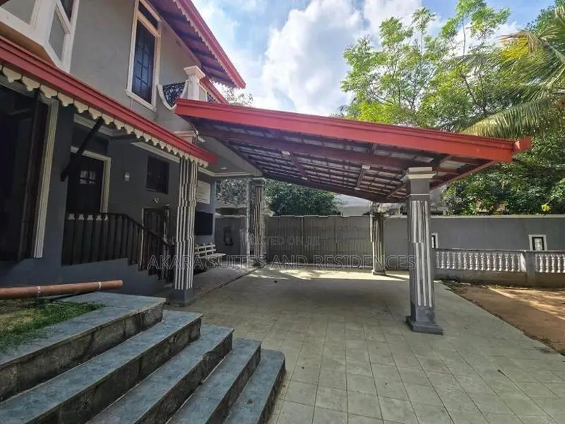 19.1 Perches - House for Sale HL50848 Colombo 06