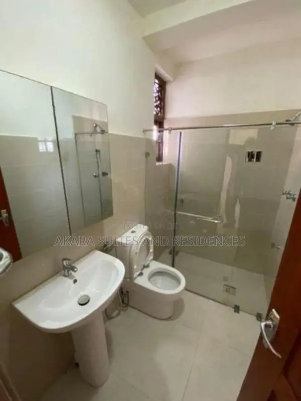 15.21 Perches - House for Sale HL45047 Rajagiriya