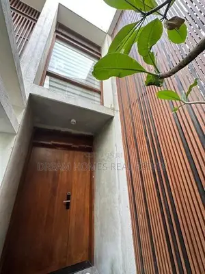 Spacious 4 Bedroom House for Sale – Pannipitiya