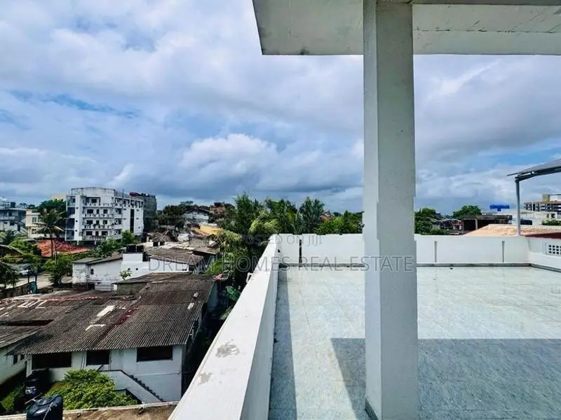6-Bedroom Residence for Sale – Dehiwala | Saranankara Road