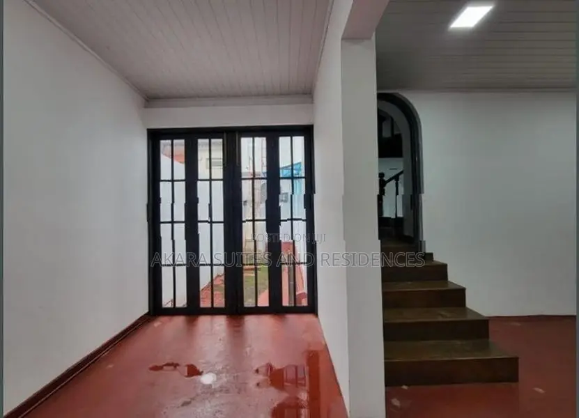 20.4 Perches - Unfurnished House for Sale HL49731 Mount Laviniya