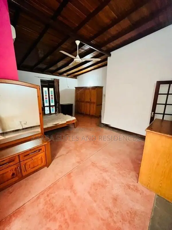 19 Perches - Furnished House for Sale HL53752 Nugegoda