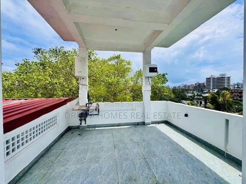 6-Bedroom Residence for Sale – Dehiwala | Saranankara Road