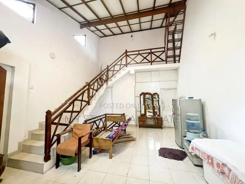 Commercial Building in Malabe for Sale