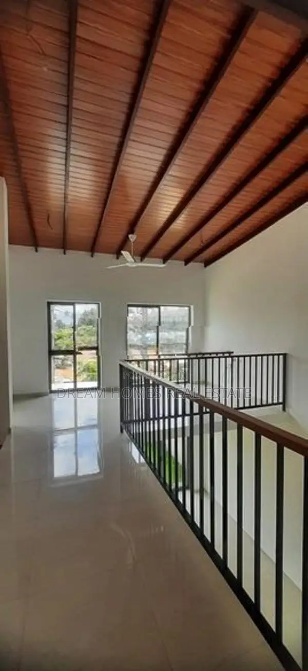 Brand-New 3 Bedroom Luxury Villa House for Rent – Canterbury Golf Reso