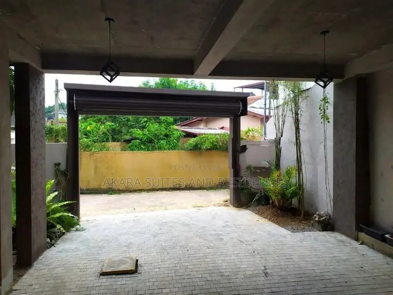 11.55 Perches - Unfurnished House for Sale HL34321 Nugegoda