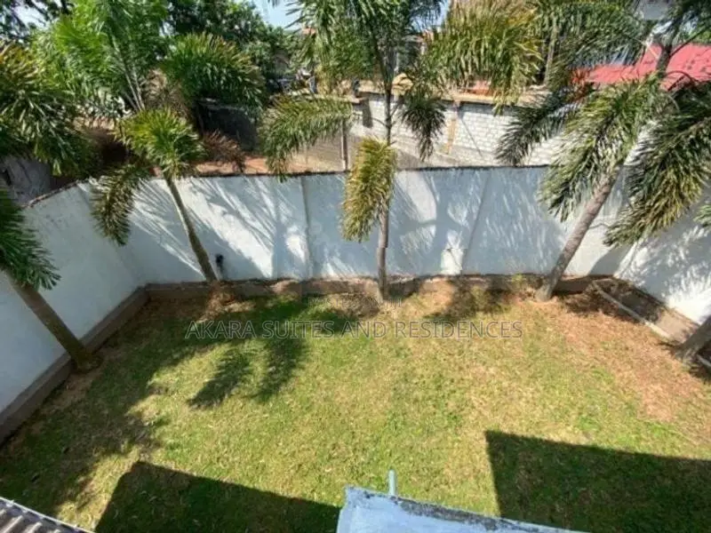 15.21 Perches - House for Sale HL45047 Rajagiriya