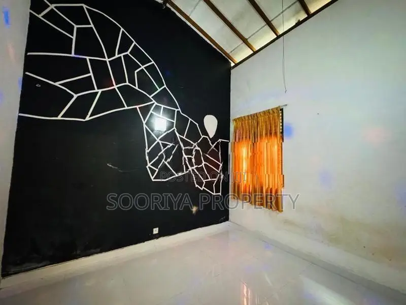 200M to Colombo Road Luxury House for Sale in Piliyandala