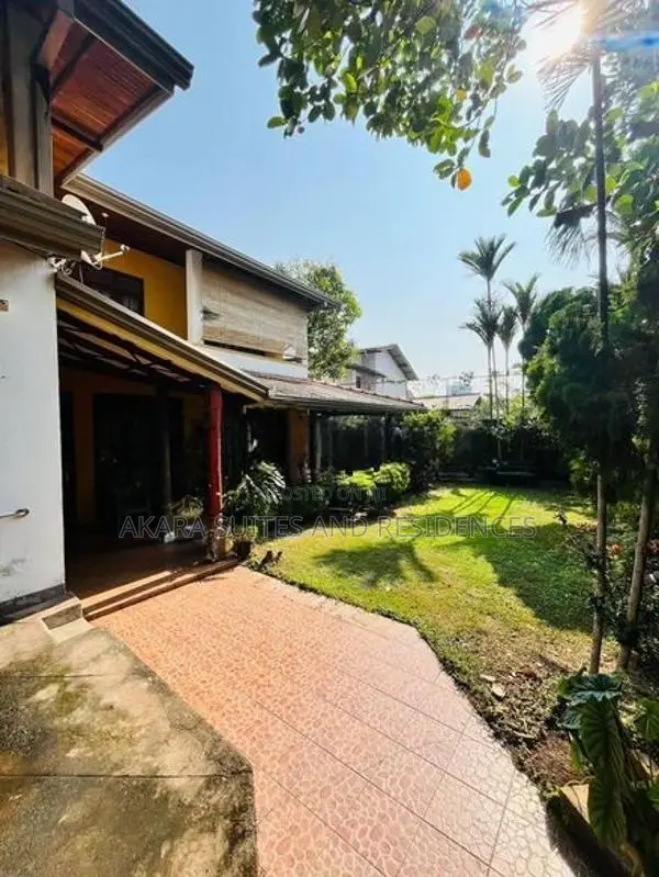 19 Perches - Furnished House for Sale HL53752 Nugegoda