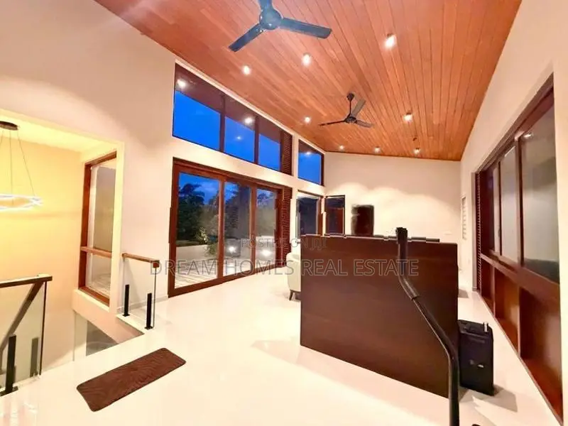 Villa | 12 Perches 8,000 Sq.Ft. Werahera