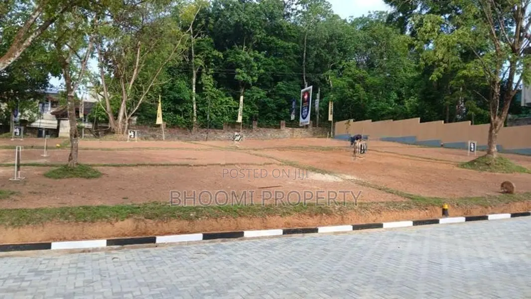 Land for Sale Thalawathugoda