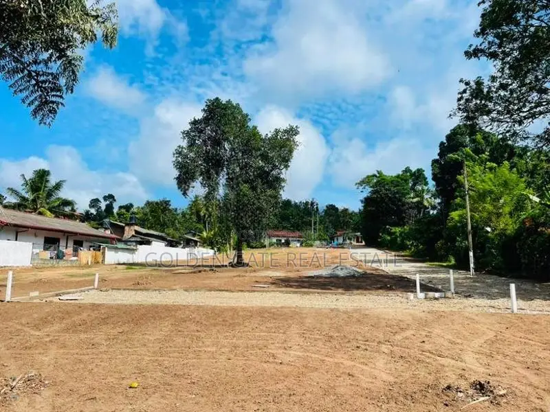 Udugampola ඉඩම