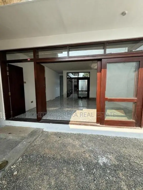 Solid New House 10 Perch 05 BR for Sale Malabe