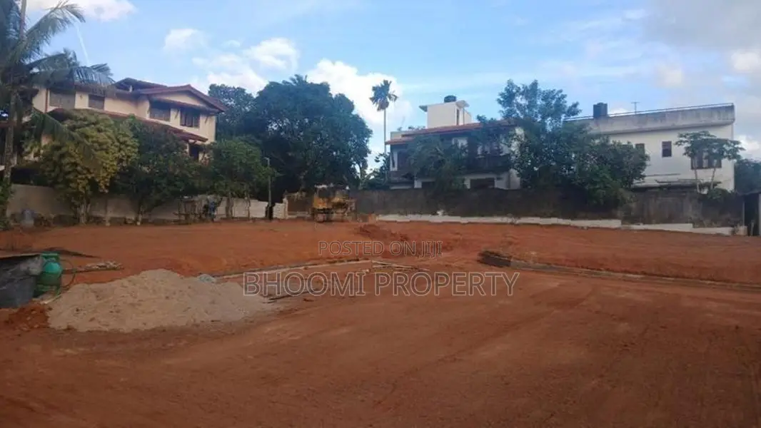 Valuable Plots For Sale - HOMAGAMA