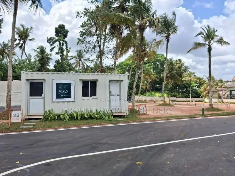 හෝකන්දර හංදියට සමීපව අගනා බිම් කොටස් විකිණීමට