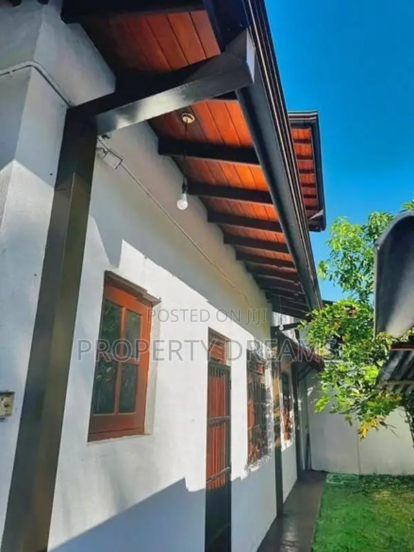 Exclusive House for Sale Pannipitiya