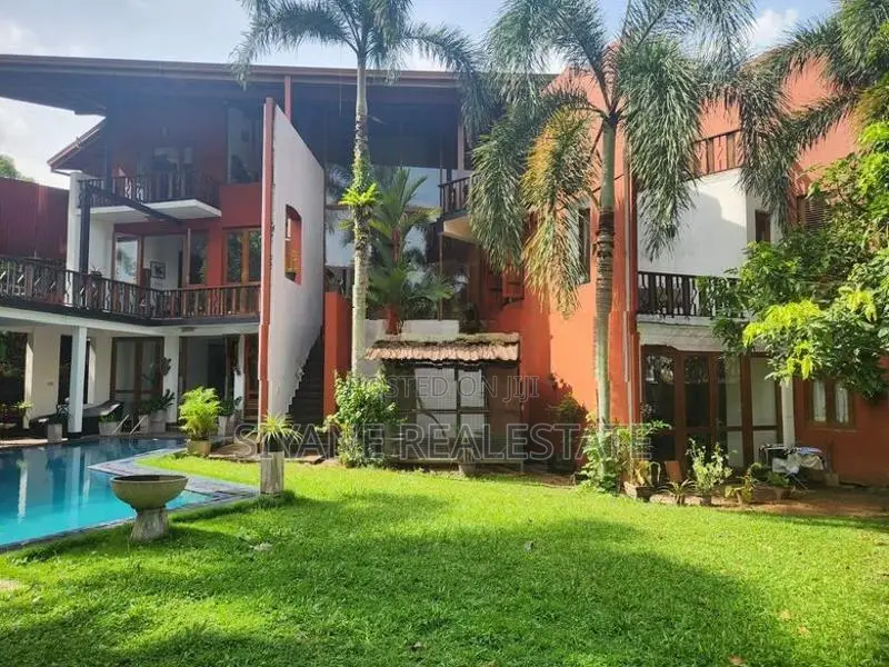 Ultra Luxury Landmark House for Sale – Polhengoda, Colombo 05