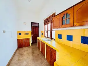 Elegant Modern Home for Sale – Battaramulla