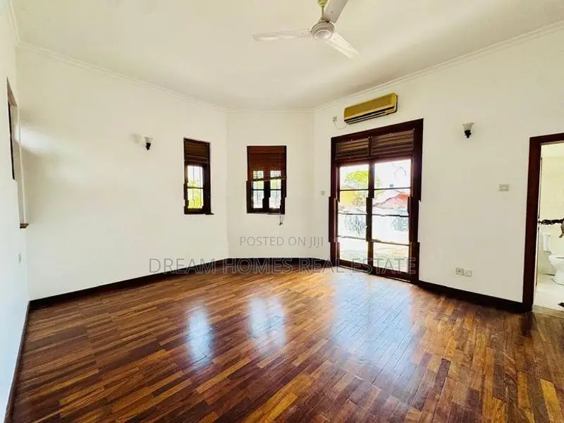 Elegant Modern Home for Sale – Battaramulla