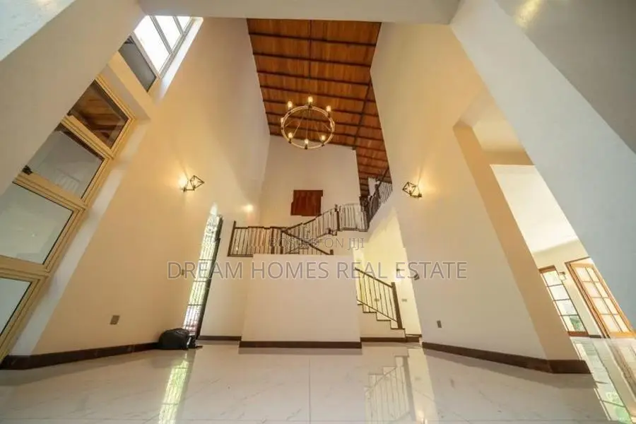 Elegant 4BR Luxury Home with Garden Oasis Indoor Pond Boralasgamuwa
