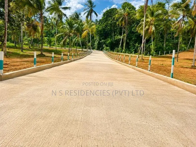 Residential Plots Near Yakkala Kirindiwela u02