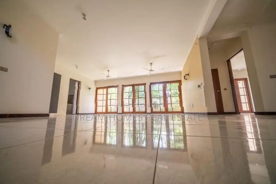 Elegant 4BR Luxury Home with Garden Oasis Indoor Pond Boralasgamuwa
