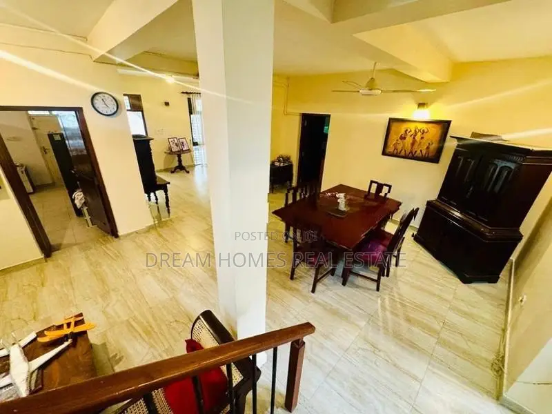 Luxury 5BR/5BA Family Home – Ambawatta Road, Boralesgamuwa