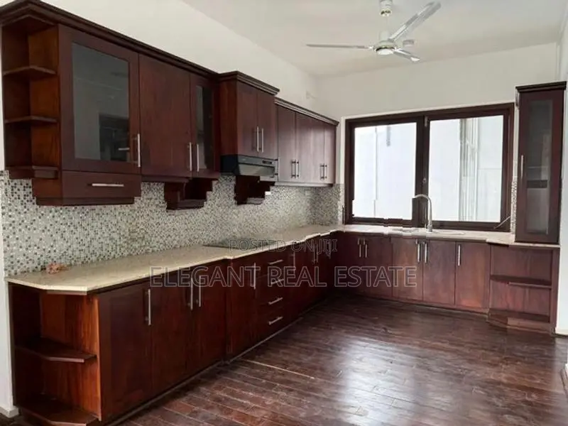 05 Bedroom Unfurnished House for Rent in Thalawathugoda (A6434)