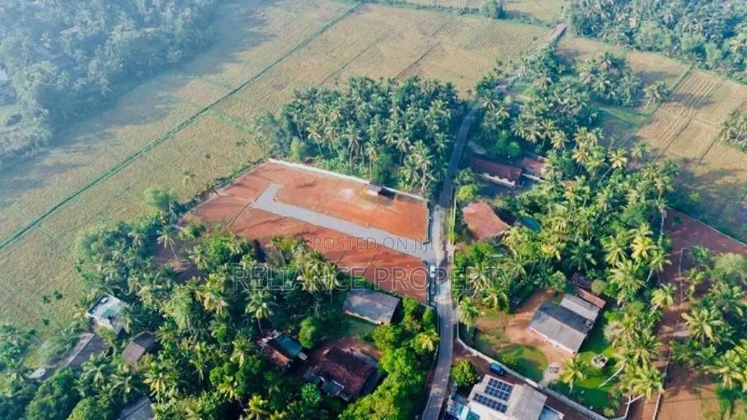 බිම් කොටසක් - Diyagama