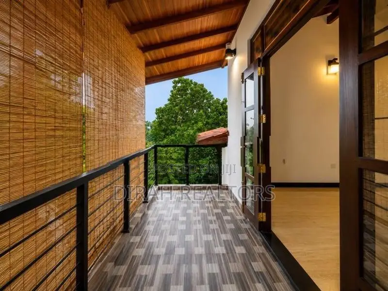 Spacious 3 Bedroom House for Rent | Madiwela (DR-023)