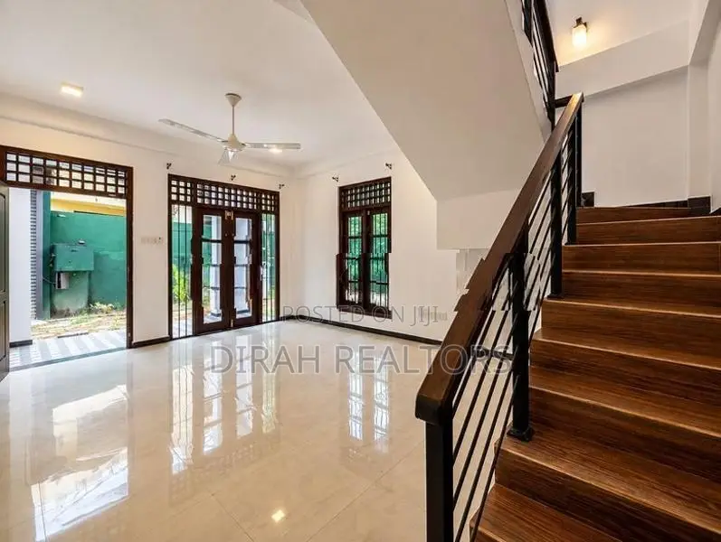 Spacious 3 Bedroom House for Rent | Madiwela (DR-023)