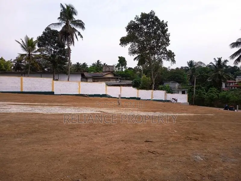 Land for Sale at Homagama
