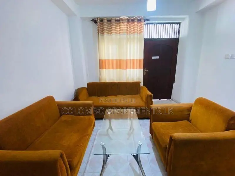 Apartment for Short-Term Rental in Wellawatta. (Property Code: CSH102)