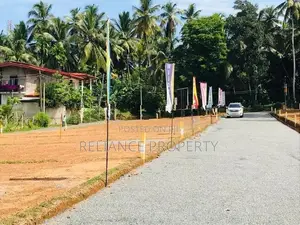 සොදුරු පරිසරයකින් අගනා ඉඩම් කොටස් හෝමගම