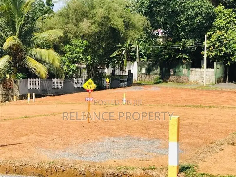 හෝමගම හරිත නිස්කලංක පරිසරයකින් ඉඩම්