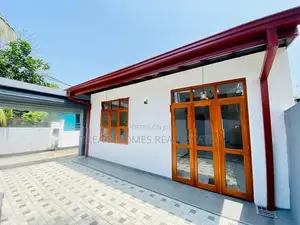 අතුරුගිරිය, කොරතොටින් අලුත්ම තනි මහල් නිවසක් විකිණීමට ඇත