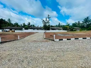 Gampaha ආසන්නයෙන් උඩුගම්පොළ මුළු ඉඩම