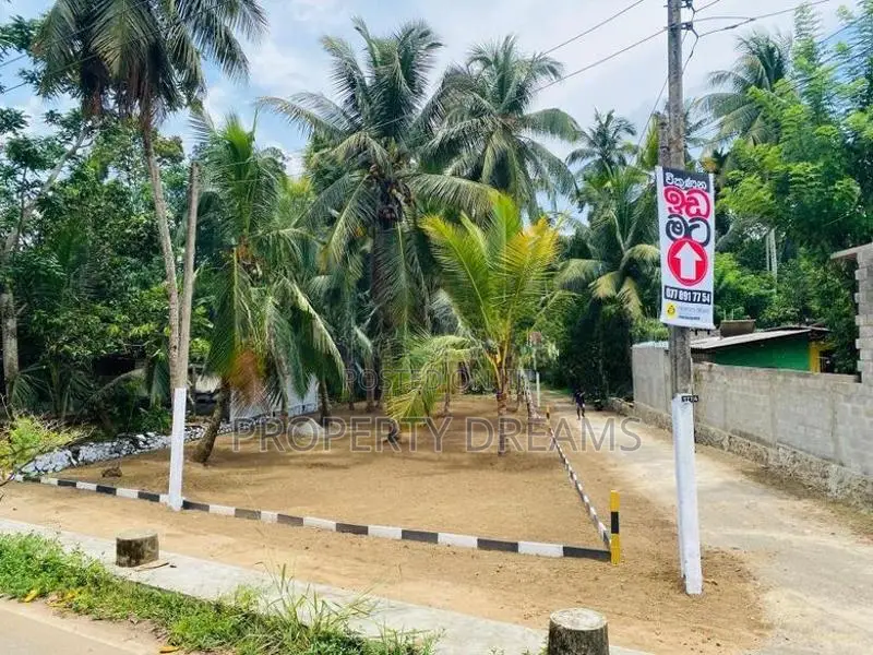 Prime Residential Land for Sale Athurugiriya