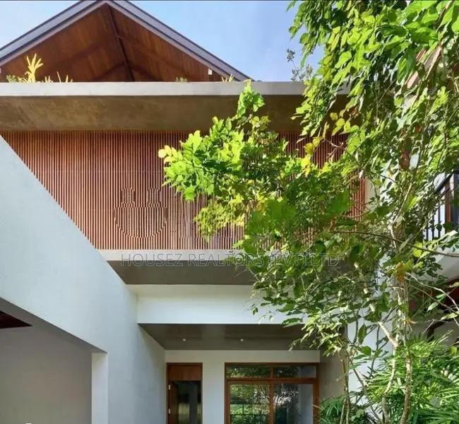Luxury Smart 3-Storey House for Sale – Gampaha