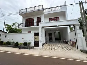 3 Story Brand New Luxury House for Sale in Piliyandala
