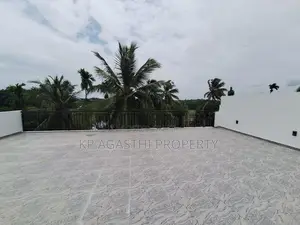 3 Story Brand New Luxury House for Sale in Piliyandala
