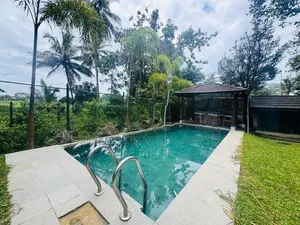 Exclusive 5 Bedroom Villa with Private Pool-Baththaramulla