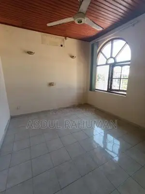 තට්ටු දෙකේ නිවාස කුලියට දීමට නුගේගොඩ