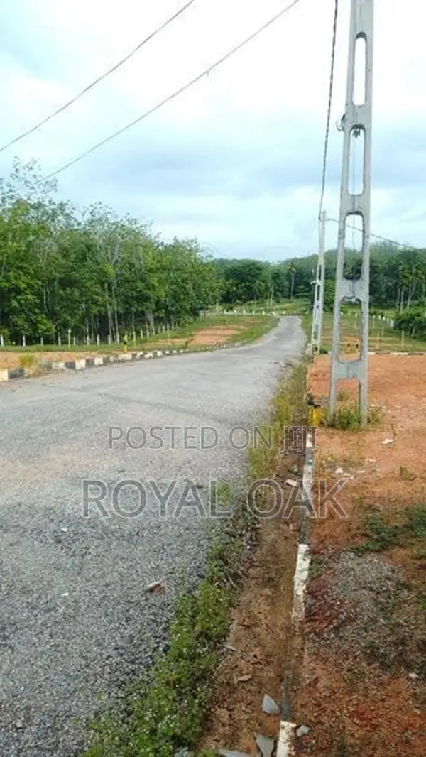 මාස 18න් පොලි නැතුව ඉඩමක් මීගොඩින්