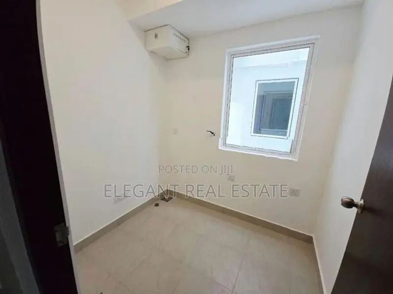 02 Bedroom Unfurnished Apartment for Sale in Rajagiriya (A5456)