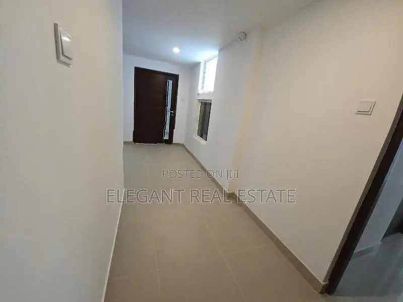02 Bedroom Unfurnished Apartment for Sale in Rajagiriya (A5456)