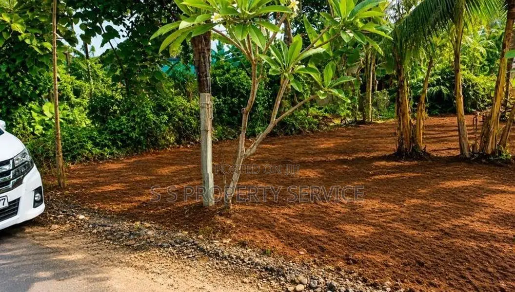 Kaduwela Nawagamuwa 12.3 Perches Land for Sale (SSPL-493)