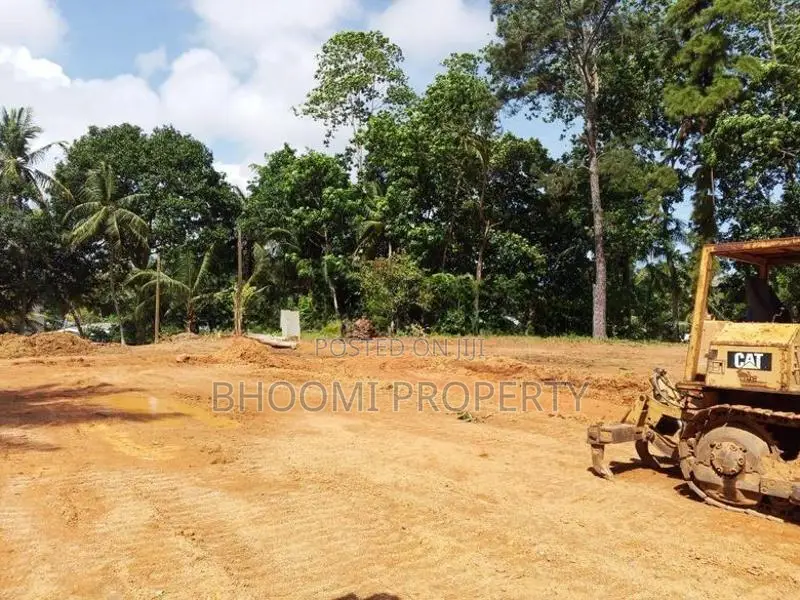 කරාපිටිය රෝහලට ළඟින්ම හොඳම ඉඩම