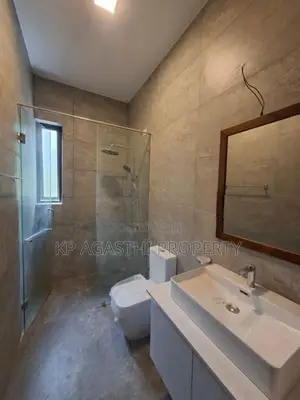 Super Luxury House for Sale in Battaramulla